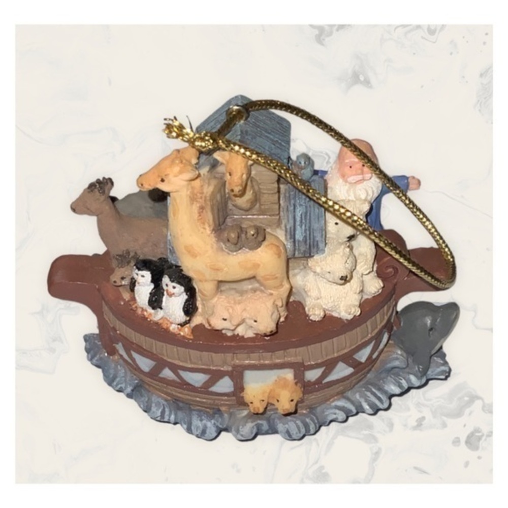 Avon 2001 Noah’s Ark Ornament 3”x3”